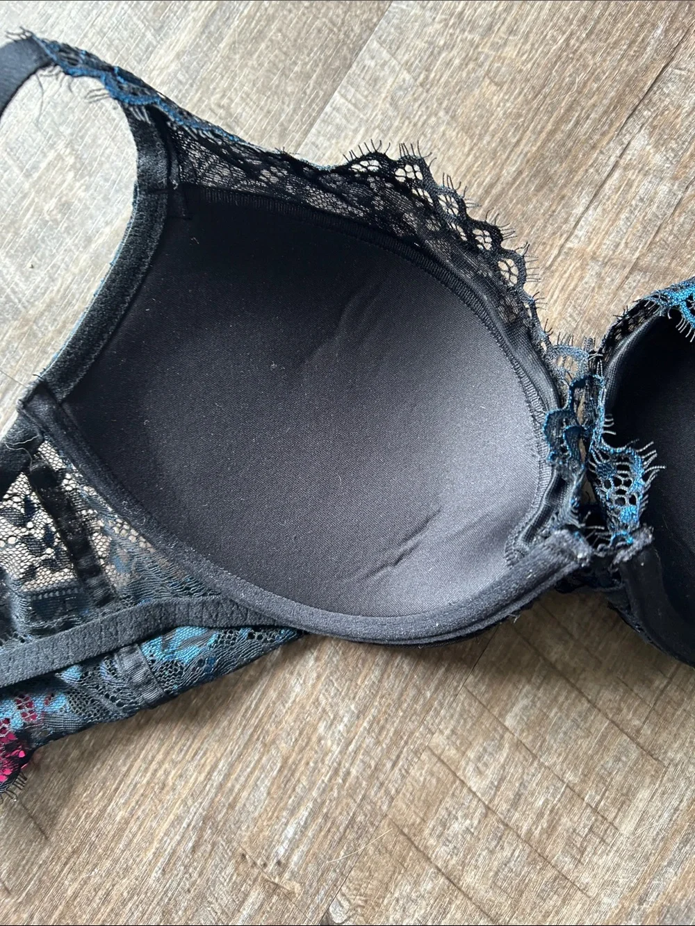 La Senza Beyond Sexy Lace Plunge Bralette in Dark Blue and Black - Picture 5 of 5